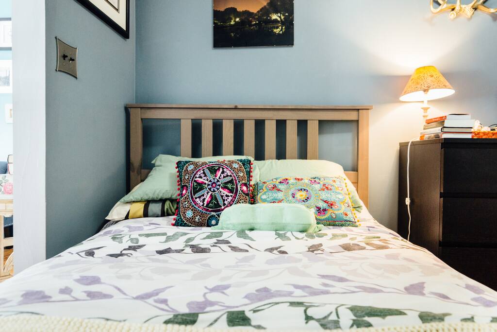 comfy full sized bed