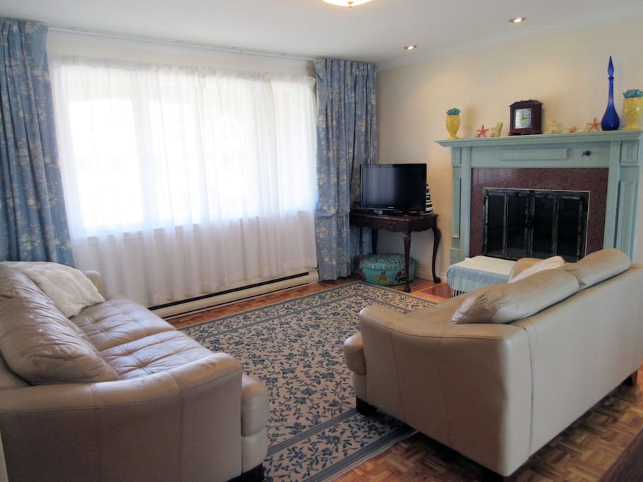 Upstairs living room
