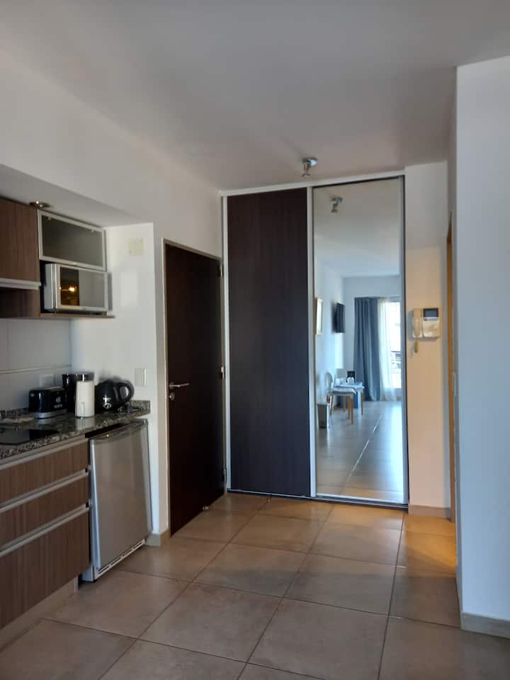 Kitnet mobiliada em Palermo Hollywood