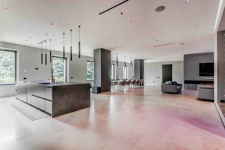 Villa nel centro di Roma con piscina e spa privata gallery image 5