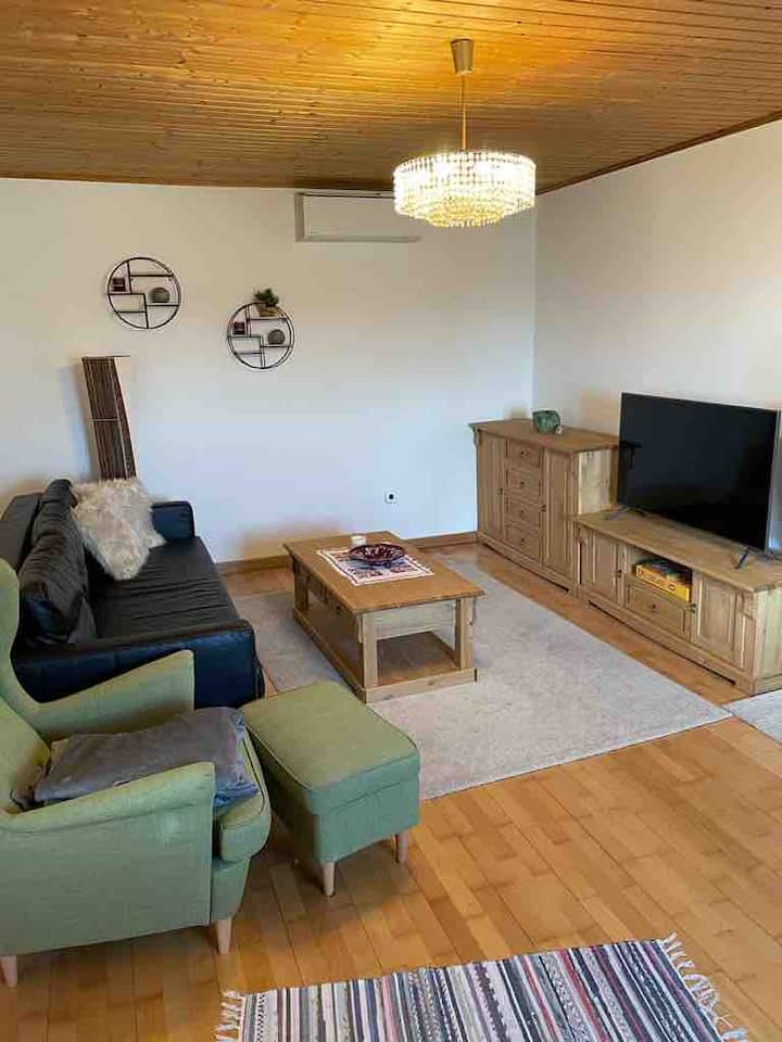 Obývačka s TV