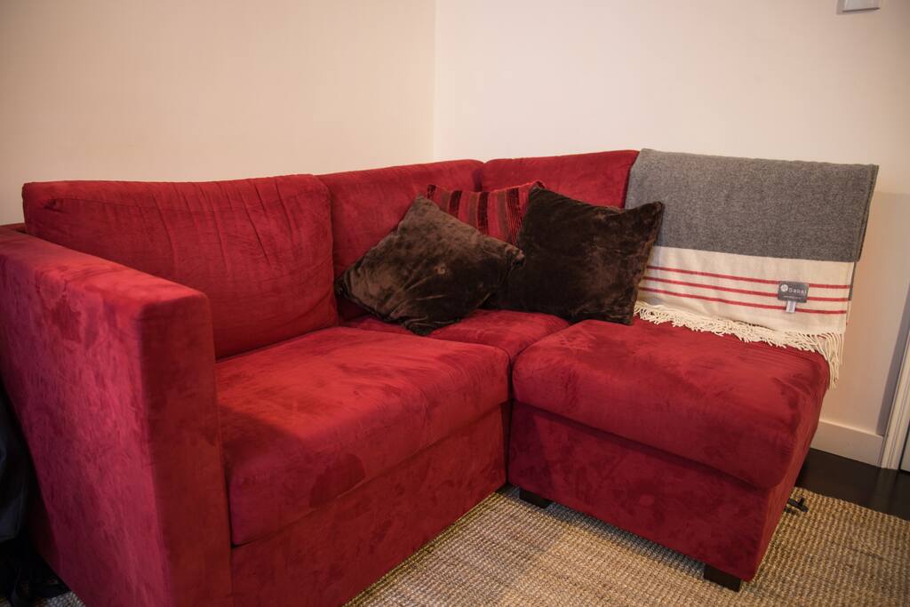 Comfy sofa - can be transformed into a single sofa bed