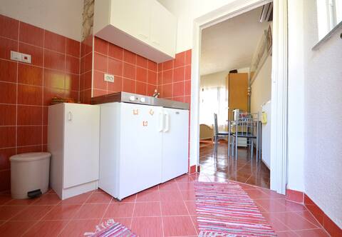 Top performing Airbnb: Studio-app Chestnut Castle*** in Oprić