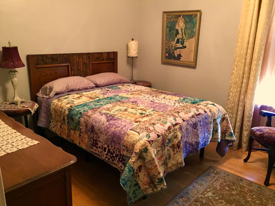 Queen size bed