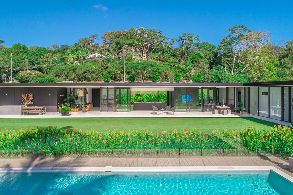 The Glasshouse - Resort Style Living