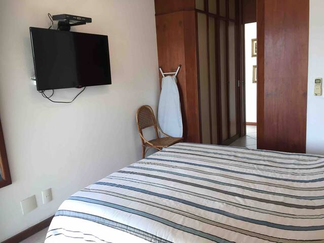 Ipanema duas suites serviços garagem quadra praia gallery image 3