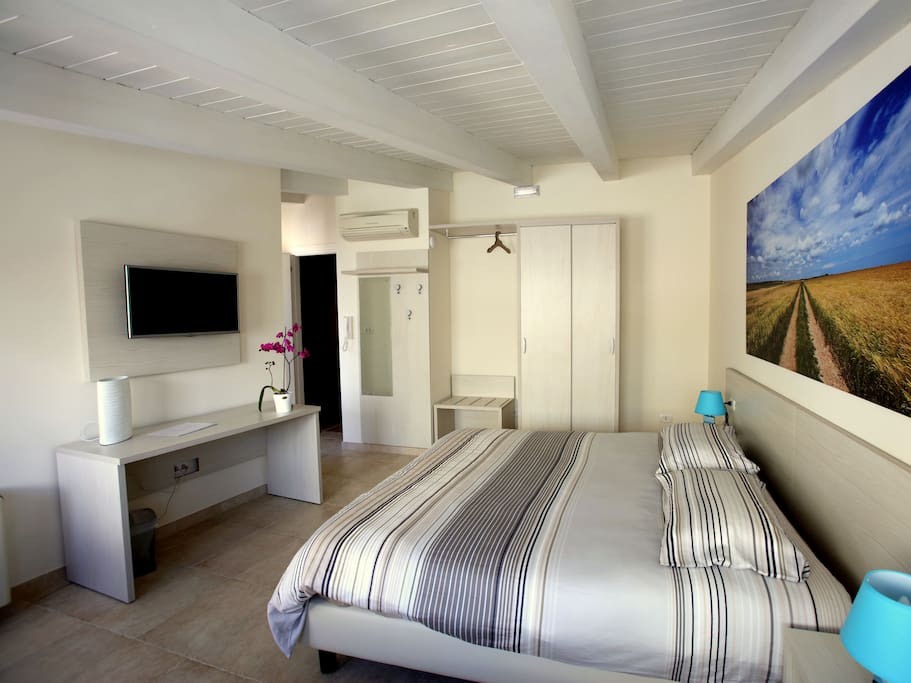 Room Ensuite 2