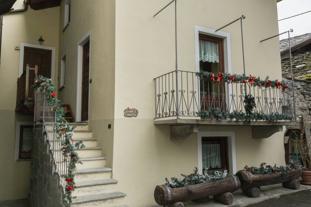 Vista esterna alloggio su tre piani
Outside View three floor appartment