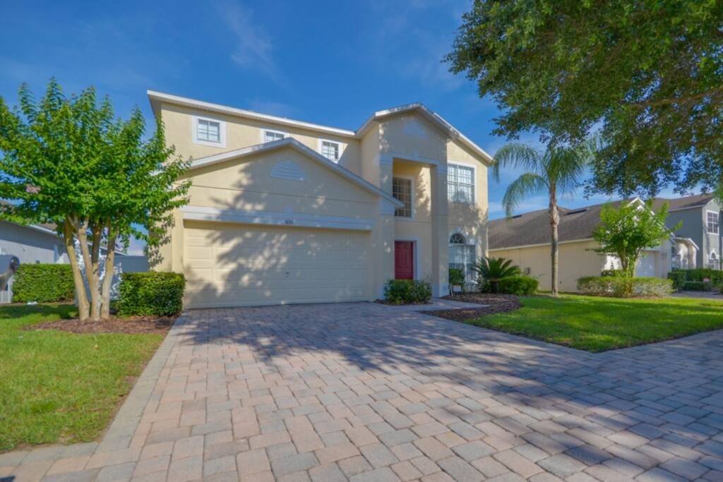 616BalmoralDr,Davenport-2