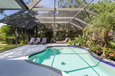Pool house near Hyatt Regency Coconut Point