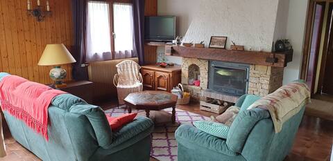Top Airbnb: Entire house on the shores of LAKE GENEVA in Publier