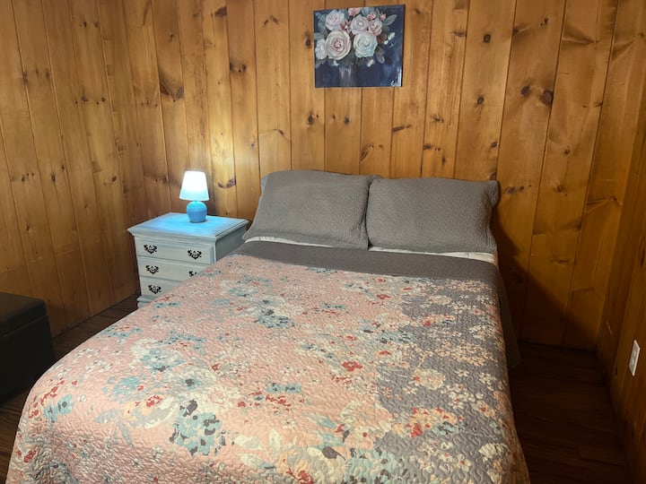 Ქვედა დონის ორადგილიანი საძინებელი № 5