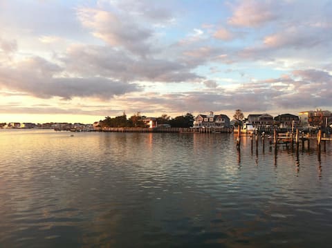 PERFECT SHORE HOUSE W/BAY VIEW