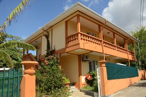 Beau Vallon 2 Bedroom Apartment 1