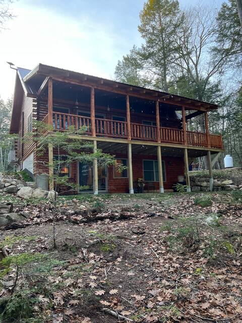 Desert Pond Log Cabin