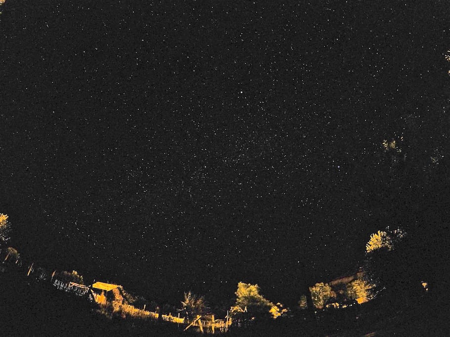 Night sky & stars from our backyard!
Thanks to guest Tom for the great photo!
