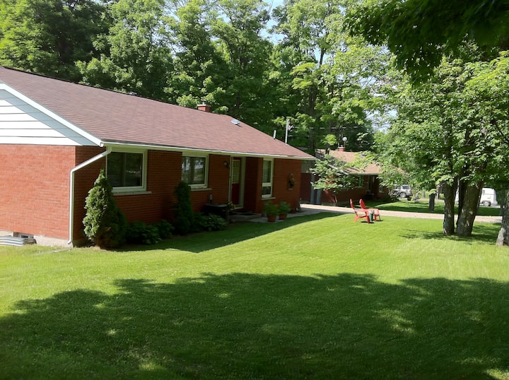 Whitney Holiday Rentals & Homes Ontario, Canada Airbnb