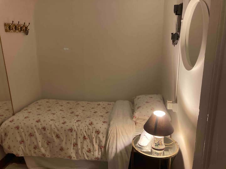 საძინებელი 2