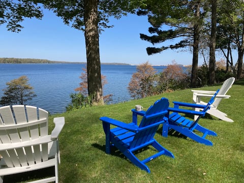 Spectacular view above Hamlin Lake