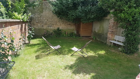 2 rooms 38 m2 with private land