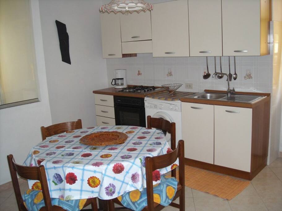 cucina attrezzata
