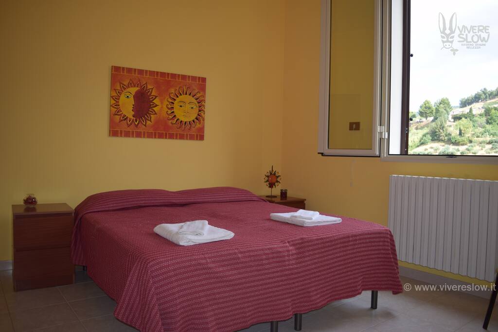 Due stanze comunicanti con bagno in camera