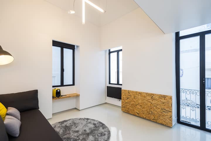 Design studio 1 step from the beach