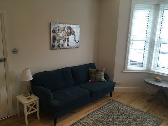 Airbnb Southampton Vacation Rentals Places To Stay