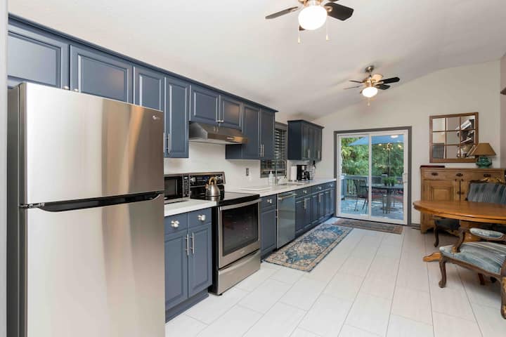 Fab Belfountain Home.3 mins to Caledon Ski Club
