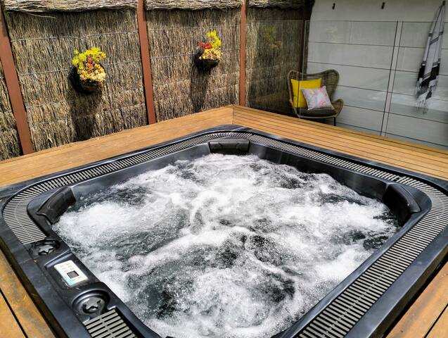 Beach, Sun, Sand, Surf and Mountain biking.