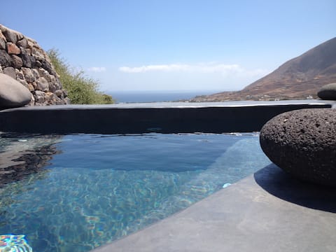 Sea view Villa 'Avra' @home by the sea!