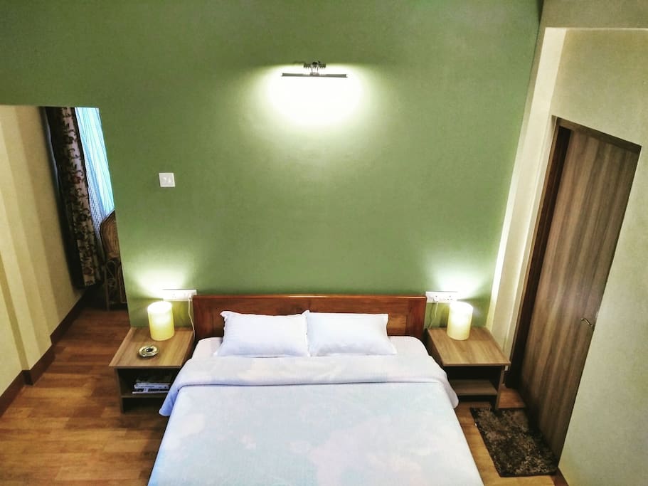 Suite 1 (Bedroom).