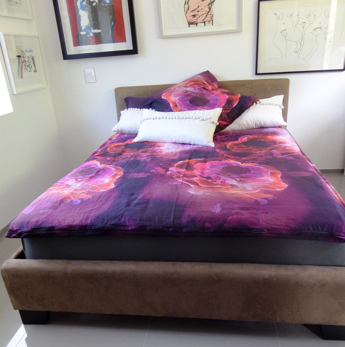 Super pohodlná extra veľká manželská posteľ 