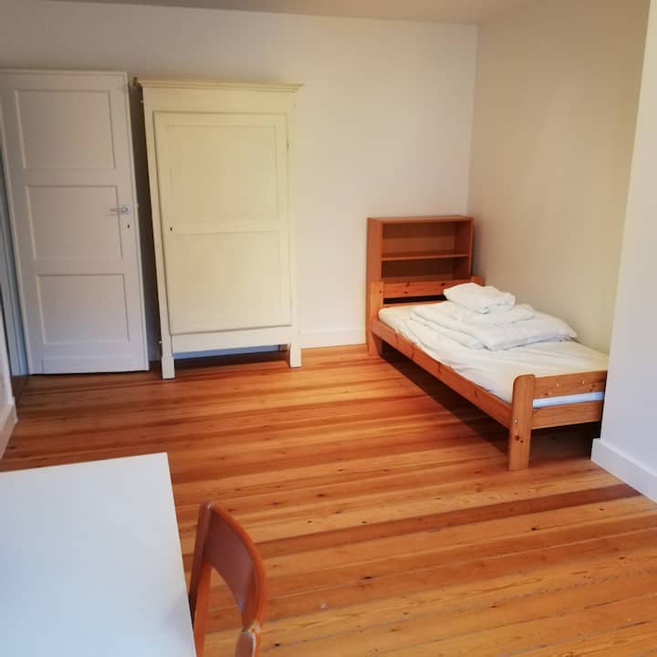 WoluweSaintLambert Holiday Rentals & Homes Brussels, Belgium Airbnb