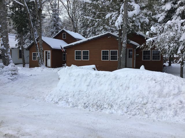 Airbnb Eagle Bay Vacation Rentals Places To Stay New York