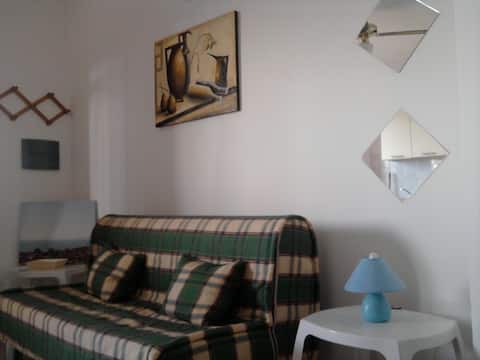 Popular Airbnb listing: Tropea apartment in Zambrone