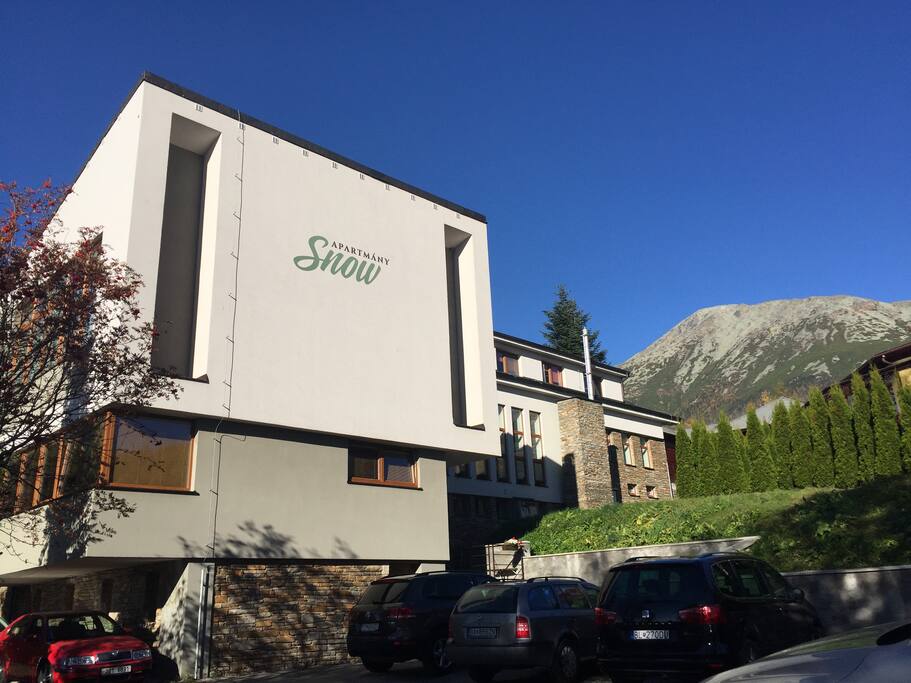 Accomodation is very close to the mountains