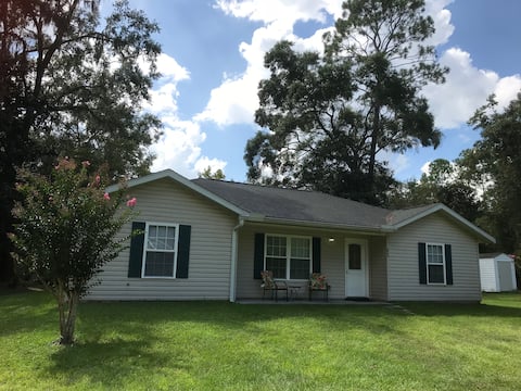 Small Town Charm & Living