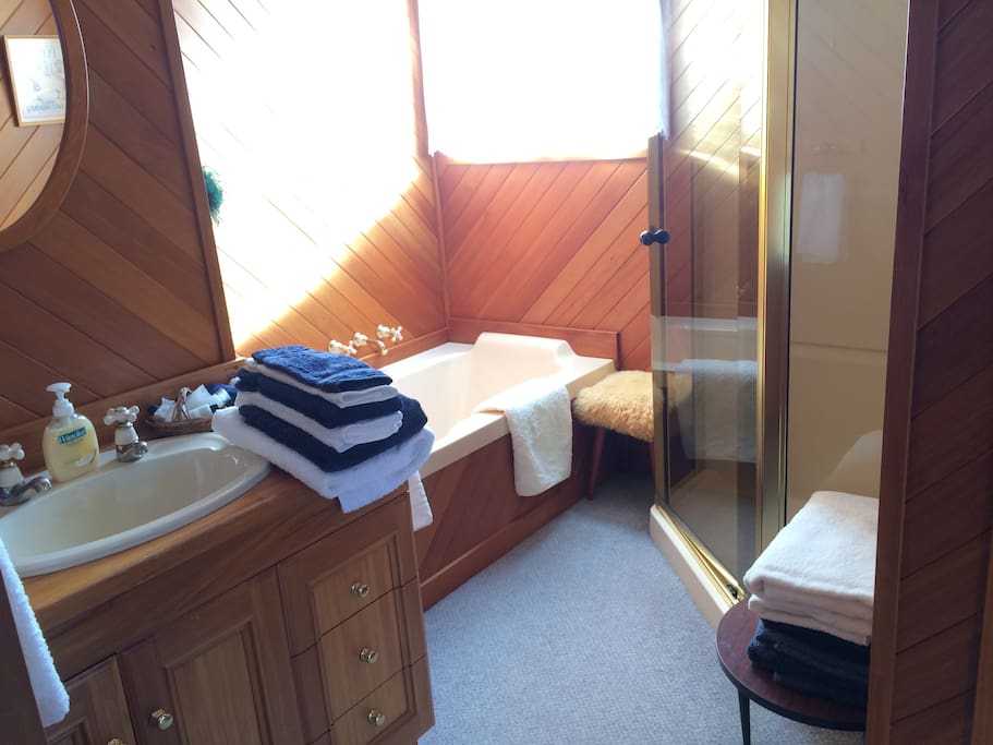 Full bathroom and separate toilet