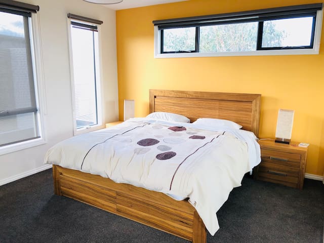 5. ) Seal Apartments – Two Bedroom Sea view