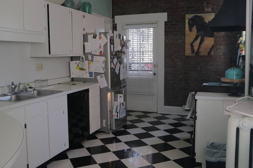 Kitchen: Dishwasher, sink, refrigerator, oven, access to back balcony (2 balconies on premises)
