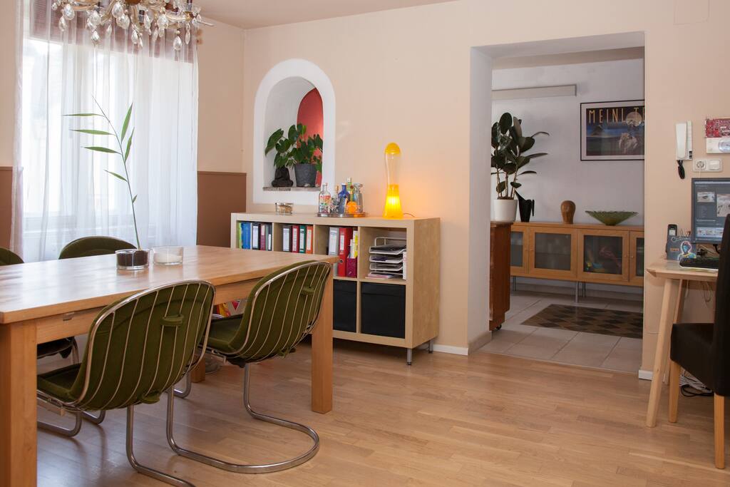 Wohnzimmer/Esszimmer