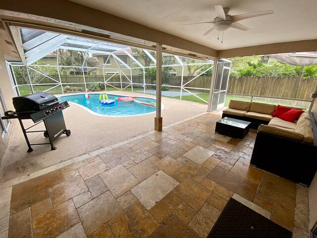 Renovated house w/ saltwater pool & huge backyard gallery image 2