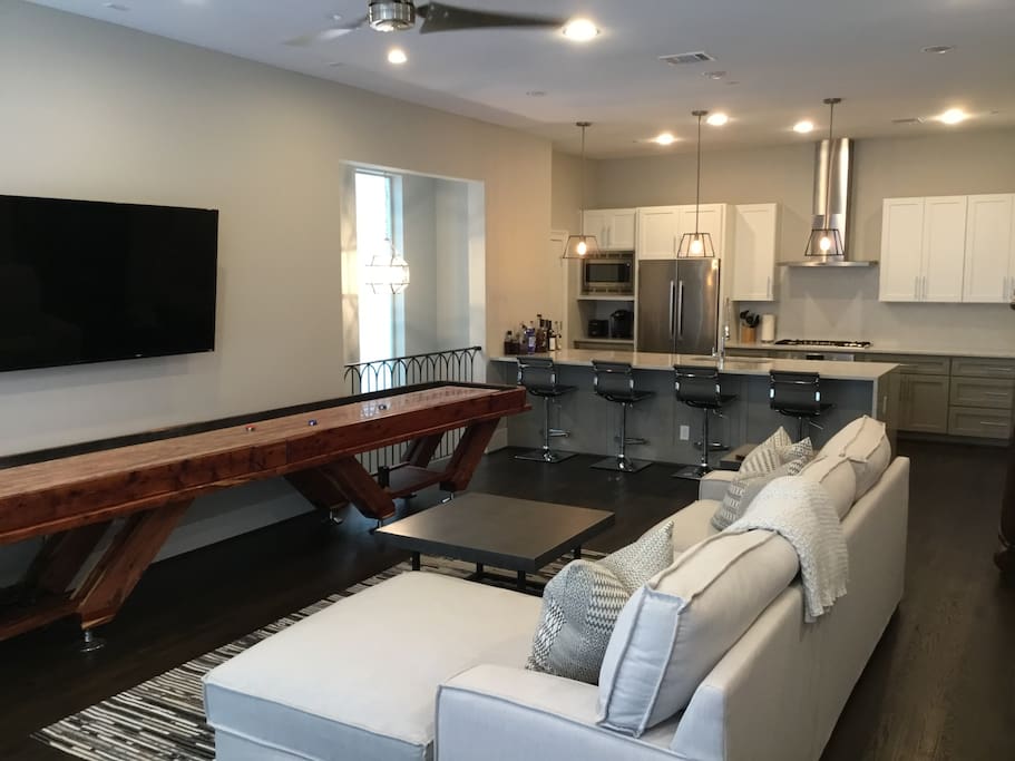 Large, Spacious Living Room with Shuffleboard Table