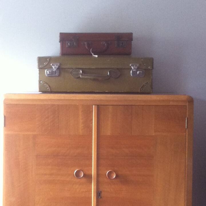 Un espace de rangement pour les vêtements sera mis à votre disposition.