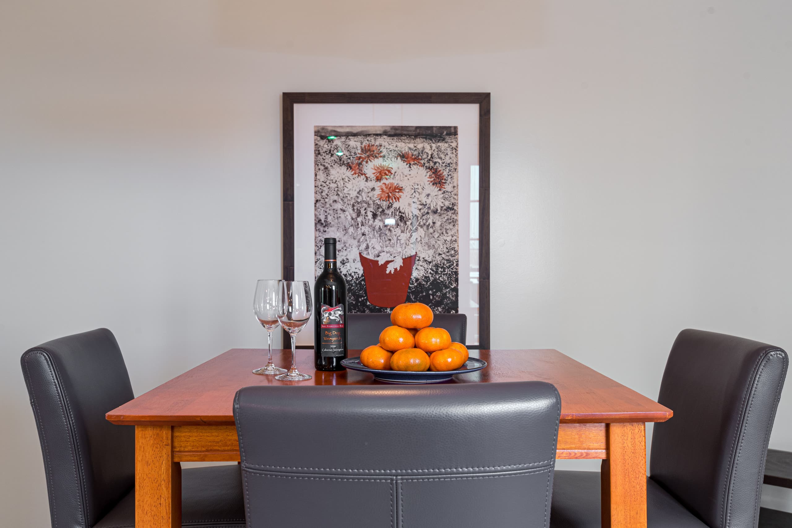 Home in San Francisco · ★5.0 · 2 bedrooms · 2 beds · 2 private baths - Image 18