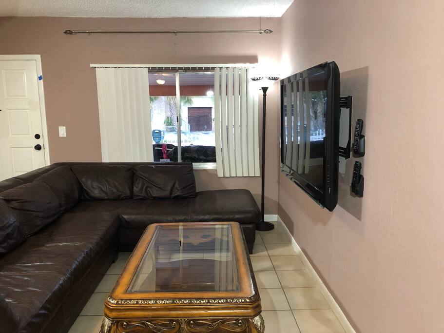 Recently Renovated Living Room w/ a 55 Inches TV