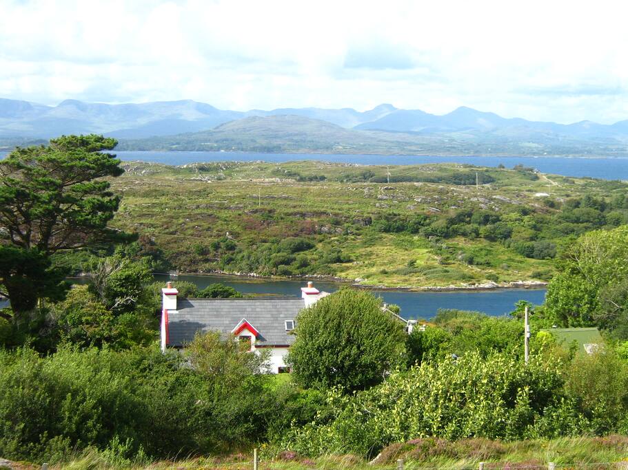 Coastal Cottage Collorus Harbour Cottages for Rent in Lauragh, Kerry, Ireland
