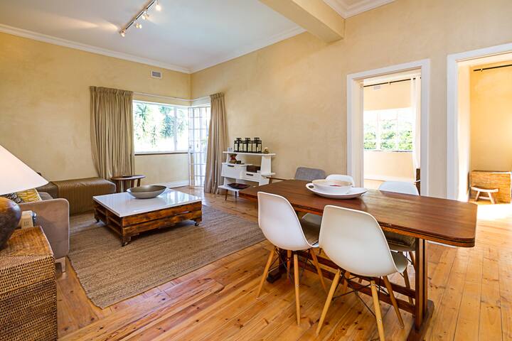 Spacious 2BED Woodstock, Private Pool & Parking gallery image 4