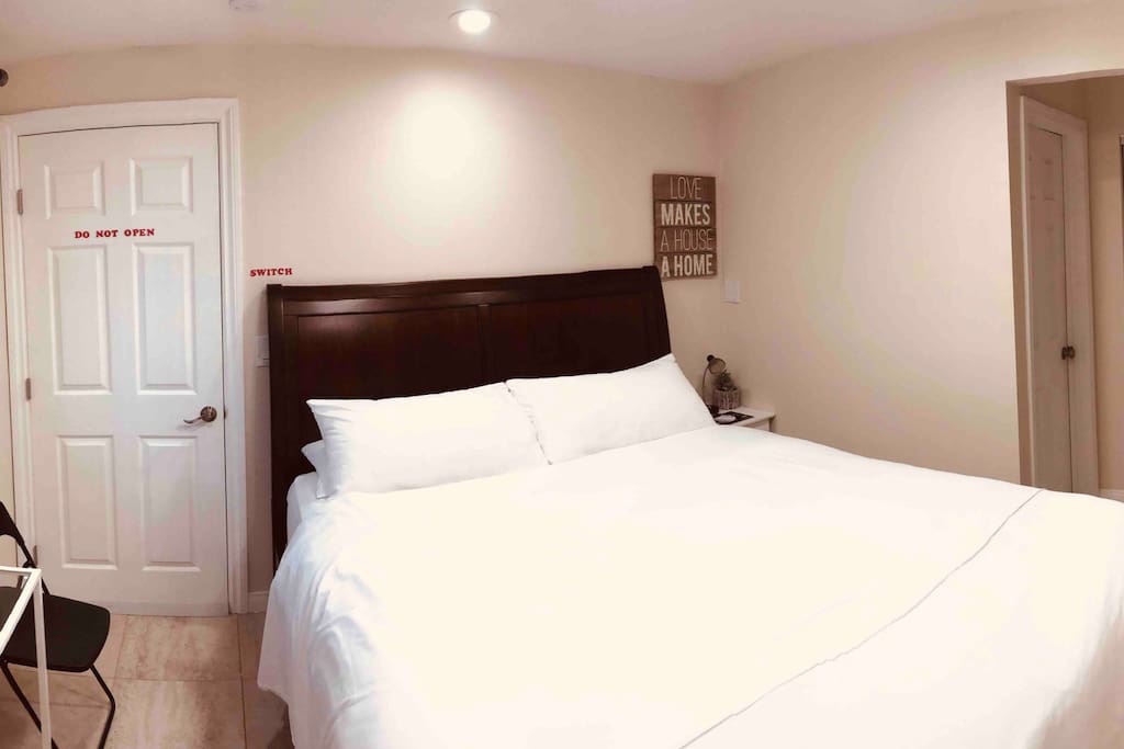 ~~Private room near Disneyland~~